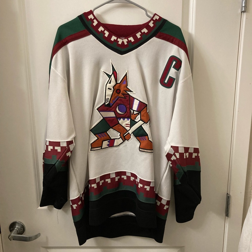 Starter Phoenix Coyotes Retro Replica Jersey